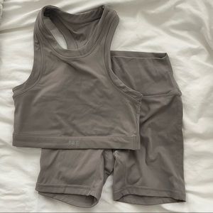 SETactive Sportbody High Neck Bra and Biker Shorts Stone